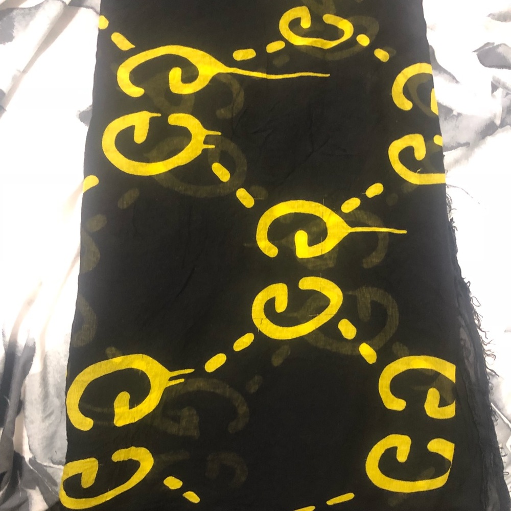 Authentic Gucci Silk Scarf/Shawl